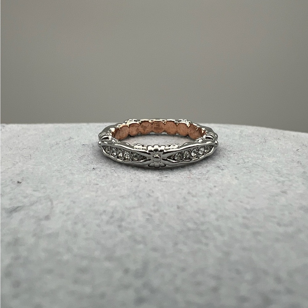 Elegant Silver and Rose Gold Women's Ring